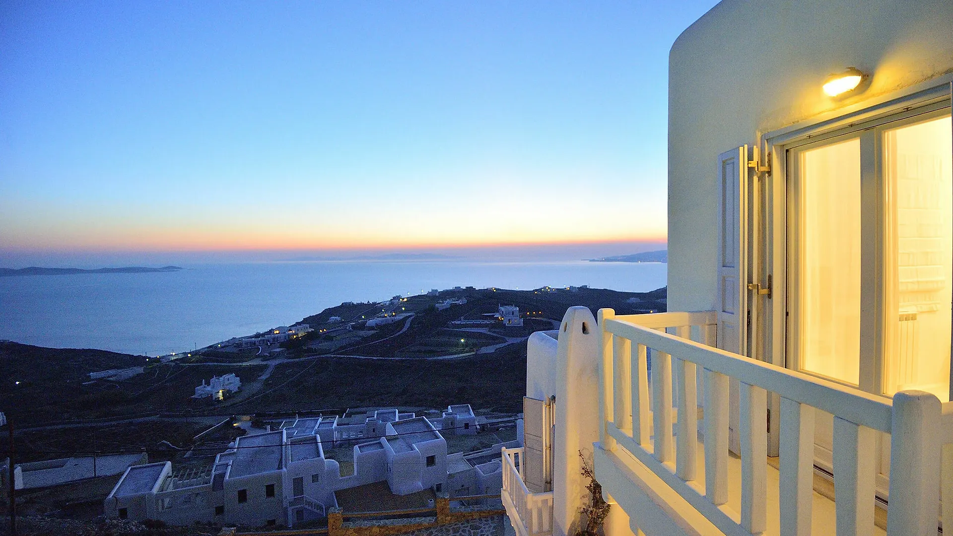 Mermaid Luxury Villas - Adella Fanari